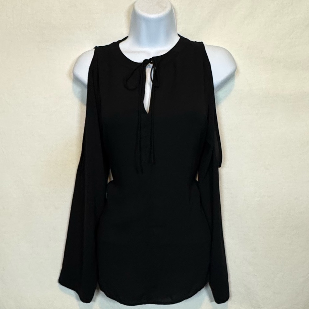 A-60 Loft Black Cold Shoulder Long Sleeve‎ Pullover Blouse Size S